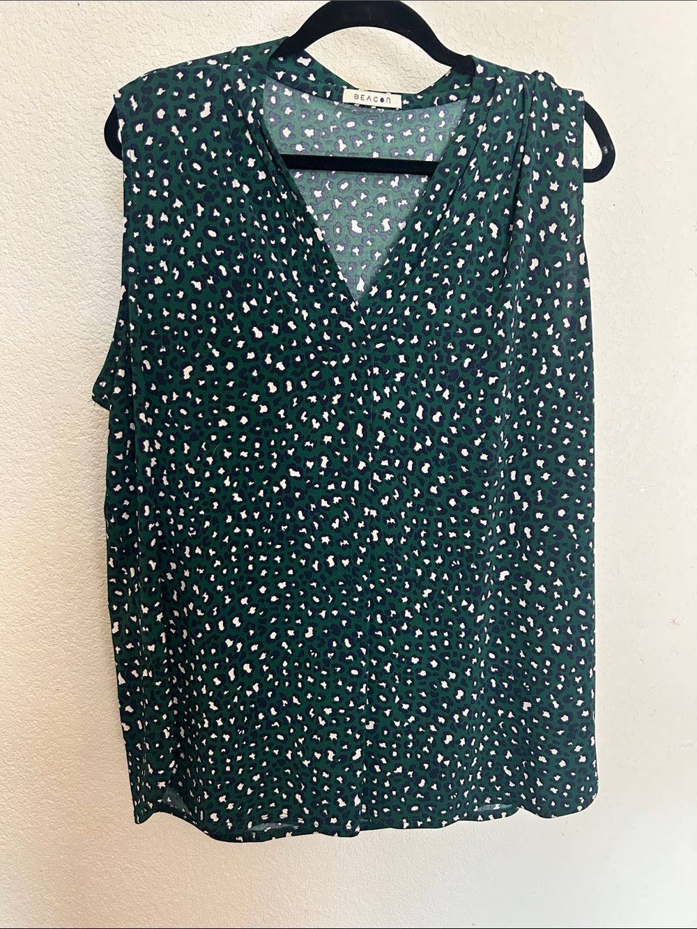 Beacon Dark Green V-Neck Sleeveless Printed Camisole